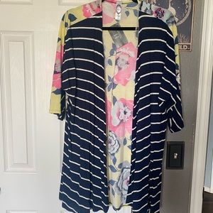 HoneyMe Large Kimono - new with tags-